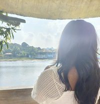 Nimisha Indian Escort in Abu Dhabi - puta in Abu Dhabi