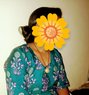 Nimita Roy - puta in Ahmedabad Photo 1 of 7