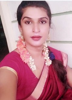 Nimitha - Transsexual escort in Bangalore Photo 3 of 5