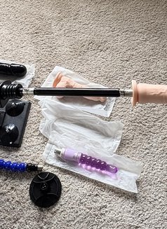 Nimna & Master Pasan - escort in Colombo Photo 10 of 10