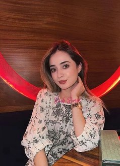 JYOTSNA NOTIYAL COLLEGE STUDENT Sec. 21C - puta in Faridabad Photo 10 of 18