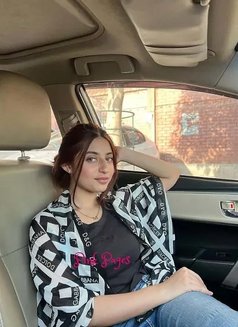 JYOTSNA NOTIYAL COLLEGE STUDENT Sec. 21C - puta in Faridabad Photo 17 of 18