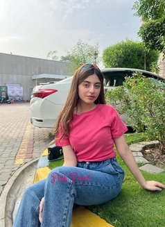 JYOTSNA NOTIYAL COLLEGE STUDENT Sec. 21C - puta in Faridabad Photo 18 of 18