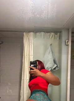 Nina 70864//76383 - puta in Pune Photo 2 of 4