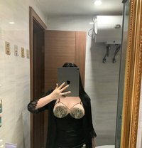 Nina - puta in Erbil