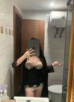 Nina - puta in Erbil Photo 3 of 3