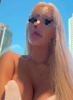 Nina - escort in Hong Kong Photo 1 of 7