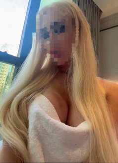 Nina - escort in Hong Kong Photo 3 of 7