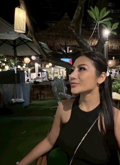 Nina - puta in Riyadh Photo 3 of 5