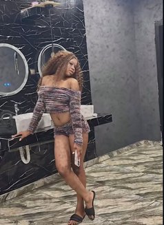 Nina Escort - Acompañantes masculino in Cotonou Photo 2 of 2