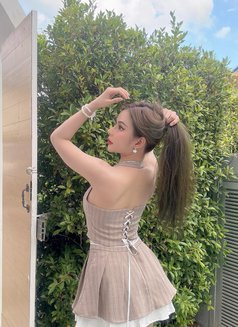 La Niña - puta in Tokyo Photo 6 of 9