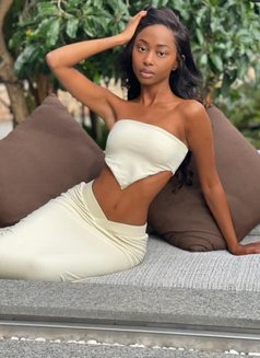 Nina - escort in Bali Photo 5 of 7