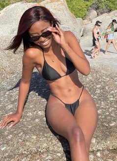 Nina - escort in Bali Photo 6 of 7