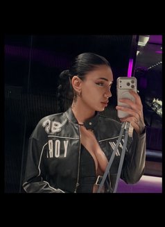 Nina new in musact - escort in Muscat Photo 1 of 6