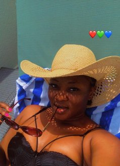 Nina - escort in Al Manama Photo 5 of 5