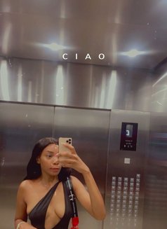 Nina - puta in Kathmandu Photo 3 of 3