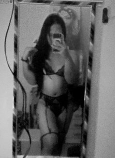 Nina Lee - Transsexual dominatrix in Manila Photo 12 of 19