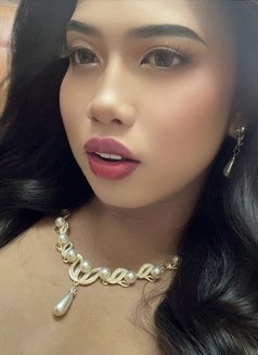 Nina Lee - Transsexual escort in Manila Photo 7 of 16