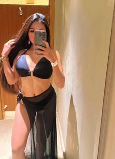 Nina - masseuse in Bangkok Photo 3 of 4