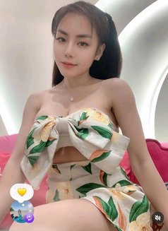 Nina Mina - puta in Osaka Photo 1 of 7