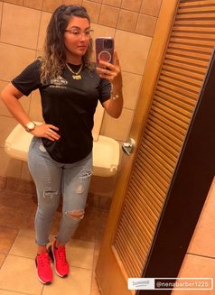 Nina - escort in Kandy Photo 3 of 3