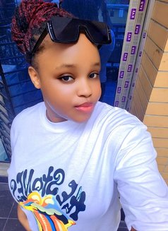 Nina - puta in Kathmandu Photo 2 of 3