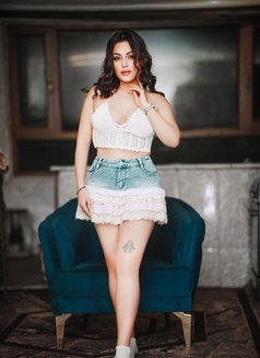 Nina - escort in Erbil Photo 2 of 4