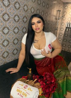 Nina - escort in Abu Dhabi Photo 6 of 6