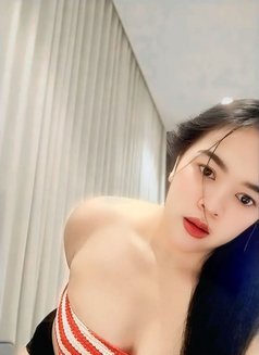 Nina - escort in Riyadh Photo 2 of 7