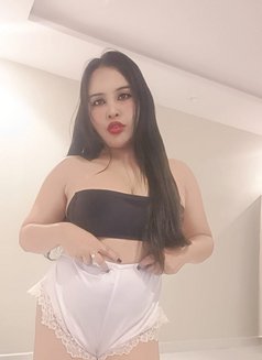 Nina - puta in Riyadh Photo 1 of 5