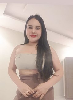 Nina - puta in Riyadh Photo 4 of 5