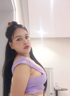 Nina - puta in Riyadh Photo 5 of 5