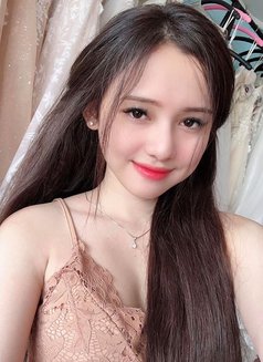 Nina - escort in Tirana Photo 2 of 2