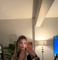 Nina - Transsexual escort in Riyadh