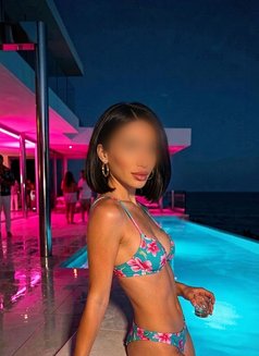 Nina - escort in Riyadh Photo 5 of 13