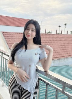 Nina - escort in Hanoi Photo 1 of 4