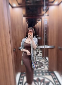 Nina - escort in Hanoi Photo 4 of 4