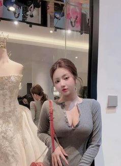 Nina - escort in Hanoi Photo 1 of 5