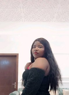 Ninah - puta in Riyadh Photo 2 of 3