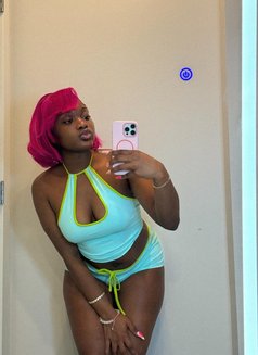 Ninah - escort in Jeddah Photo 1 of 4