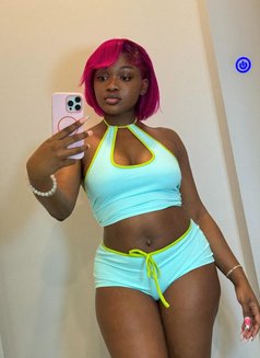 Ninah - escort in Jeddah Photo 2 of 4