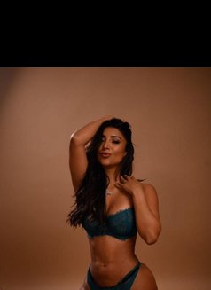 Ninalatina - puta in Dubai Photo 4 of 14