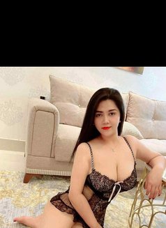 Ning - escort in Mumbai Photo 7 of 9