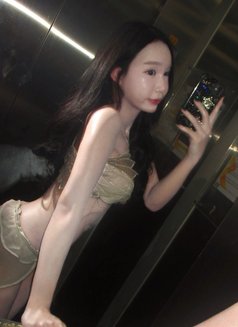 Ningning - escort in Taipei Photo 2 of 11