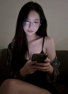 Ningning - escort in Taipei Photo 1 of 4