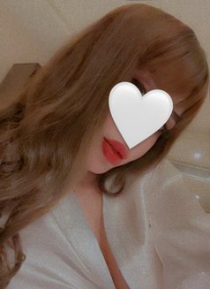 Nini - escort in Muscat Photo 4 of 8