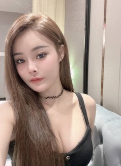 Nini - escort in Kuala Lumpur Photo 3 of 4