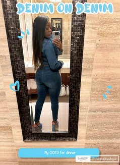 Nini - escort in Kandy Photo 1 of 3