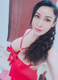 Ninny - masseuse in Muscat Photo 2 of 4