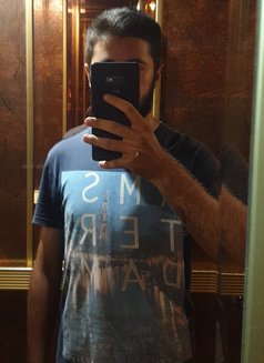 Nino - Male escort in Beirut Photo 1 of 1